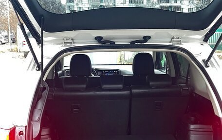 Mitsubishi Outlander III рестайлинг 3, 2016 год, 2 050 000 рублей, 7 фотография