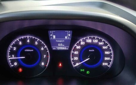 Hyundai Solaris II рестайлинг, 2012 год, 875 000 рублей, 11 фотография