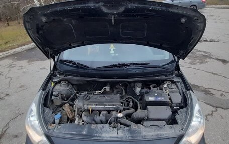 Hyundai Solaris II рестайлинг, 2013 год, 680 000 рублей, 11 фотография