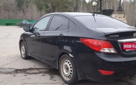 Hyundai Solaris II рестайлинг, 2013 год, 680 000 рублей, 9 фотография