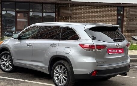 Toyota Highlander III, 2015 год, 3 400 000 рублей, 5 фотография