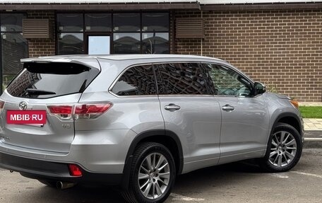 Toyota Highlander III, 2015 год, 3 400 000 рублей, 4 фотография