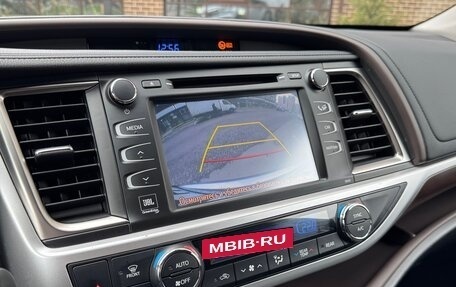 Toyota Highlander III, 2015 год, 3 400 000 рублей, 14 фотография