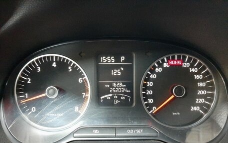 Volkswagen Polo VI (EU Market), 2010 год, 580 000 рублей, 10 фотография