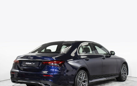 Mercedes-Benz E-Класс, 2021 год, 4 300 000 рублей, 5 фотография