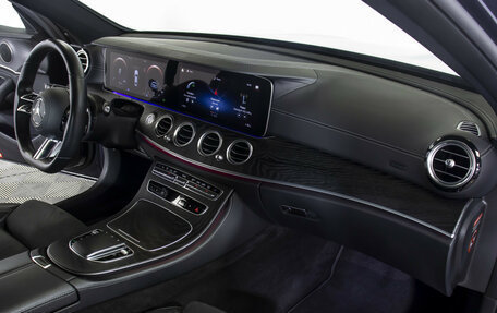 Mercedes-Benz E-Класс, 2021 год, 4 300 000 рублей, 17 фотография