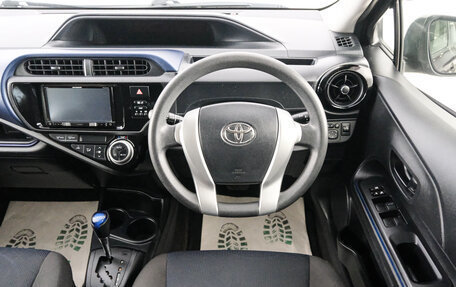 Toyota Aqua I, 2017 год, 999 000 рублей, 15 фотография