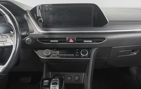 Hyundai Sonata VIII, 2019 год, 1 969 000 рублей, 20 фотография