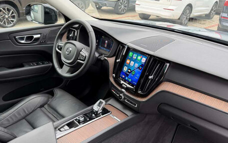 Volvo XC60 II, 2022 год, 2 500 000 рублей, 16 фотография