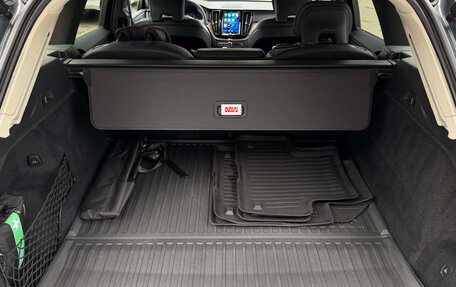 Volvo XC60 II, 2022 год, 2 500 000 рублей, 25 фотография