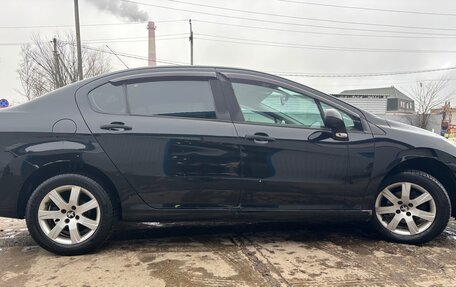 Peugeot 408 I рестайлинг, 2012 год, 600 000 рублей, 3 фотография