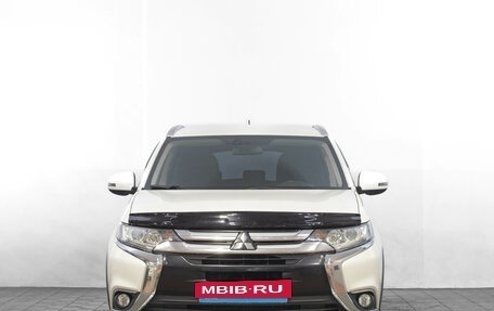 Mitsubishi Outlander III рестайлинг 3, 2015 год, 1 849 000 рублей, 2 фотография