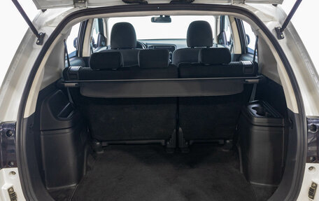 Mitsubishi Outlander III рестайлинг 3, 2015 год, 1 849 000 рублей, 27 фотография