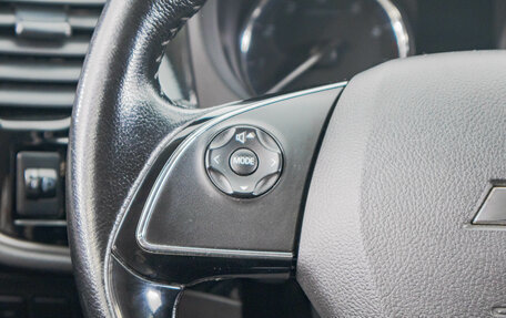 Mitsubishi Outlander III рестайлинг 3, 2015 год, 1 849 000 рублей, 16 фотография