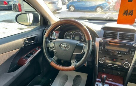Toyota Camry, 2013 год, 1 599 000 рублей, 14 фотография