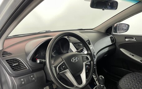 Hyundai Solaris II рестайлинг, 2012 год, 650 000 рублей, 9 фотография