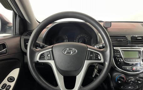 Hyundai Solaris II рестайлинг, 2012 год, 650 000 рублей, 12 фотография