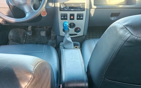 Renault Logan I, 2006 год, 251 000 рублей, 3 фотография