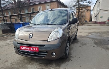 Renault Kangoo II рестайлинг, 2012 год, 670 000 рублей, 5 фотография