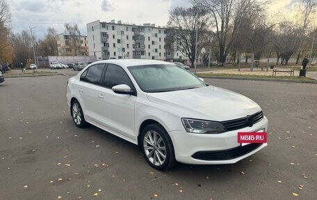 Volkswagen Jetta VI, 2014 год, 1 390 000 рублей, 4 фотография