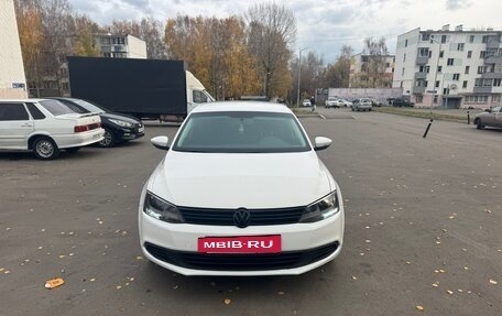 Volkswagen Jetta VI, 2014 год, 1 390 000 рублей, 3 фотография