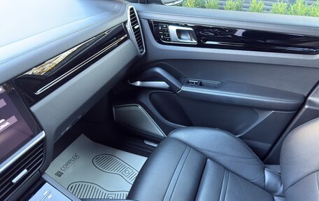 Porsche Cayenne III, 2019 год, 10 900 000 рублей, 14 фотография