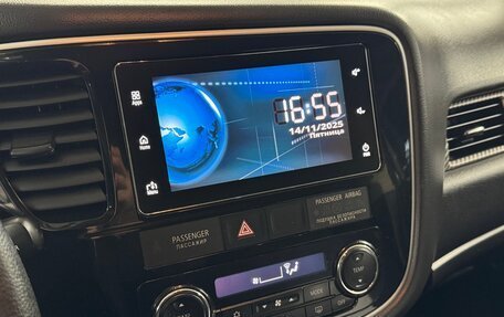 Mitsubishi Outlander III рестайлинг 3, 2018 год, 1 770 000 рублей, 9 фотография