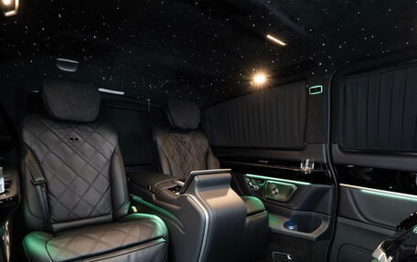 Mercedes-Benz V-Класс, 2024 год, 57 700 000 рублей, 2 фотография