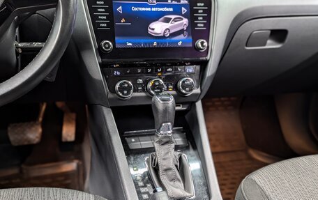 Skoda Octavia, 2018 год, 1 899 000 рублей, 18 фотография