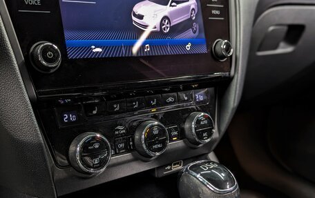 Skoda Octavia, 2018 год, 1 899 000 рублей, 28 фотография