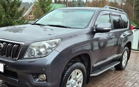 Toyota Land Cruiser Prado 150 рестайлинг 2, 2013 год, 2 350 000 рублей, 1 фотография