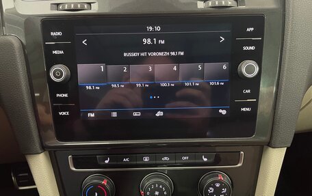 Volkswagen Golf VII, 2019 год, 2 095 000 рублей, 18 фотография