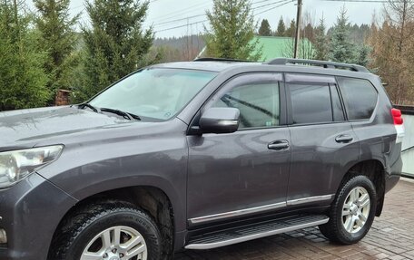 Toyota Land Cruiser Prado 150 рестайлинг 2, 2013 год, 2 350 000 рублей, 8 фотография