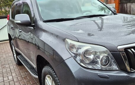 Toyota Land Cruiser Prado 150 рестайлинг 2, 2013 год, 2 350 000 рублей, 15 фотография