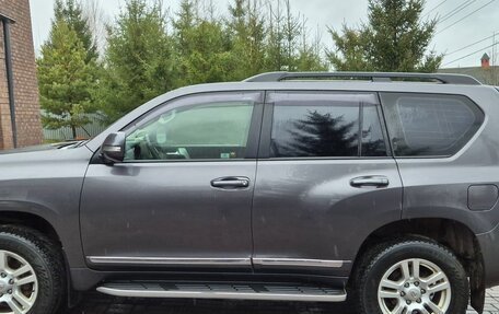 Toyota Land Cruiser Prado 150 рестайлинг 2, 2013 год, 2 350 000 рублей, 9 фотография