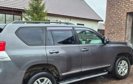 Toyota Land Cruiser Prado 150 рестайлинг 2, 2013 год, 2 350 000 рублей, 13 фотография