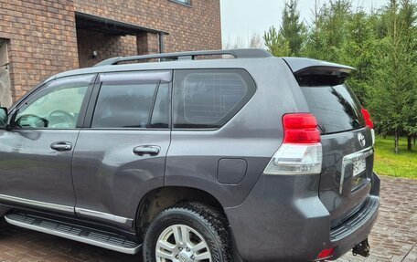 Toyota Land Cruiser Prado 150 рестайлинг 2, 2013 год, 2 350 000 рублей, 10 фотография