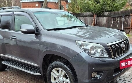 Toyota Land Cruiser Prado 150 рестайлинг 2, 2013 год, 2 350 000 рублей, 7 фотография