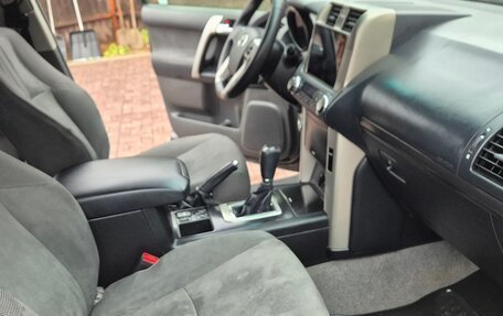 Toyota Land Cruiser Prado 150 рестайлинг 2, 2013 год, 2 350 000 рублей, 23 фотография