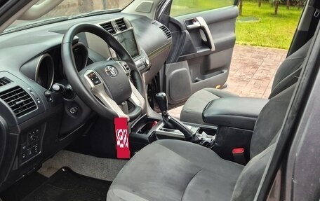 Toyota Land Cruiser Prado 150 рестайлинг 2, 2013 год, 2 350 000 рублей, 33 фотография