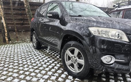 Toyota RAV4, 2011 год, 1 370 000 рублей, 2 фотография