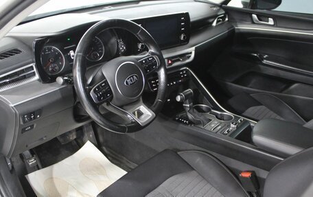 KIA K5 II, 2020 год, 1 995 000 рублей, 14 фотография