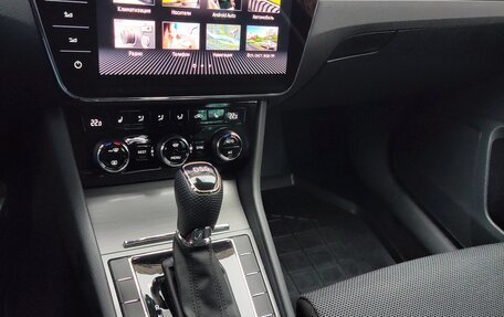 Skoda Superb III рестайлинг, 2021 год, 2 990 000 рублей, 21 фотография