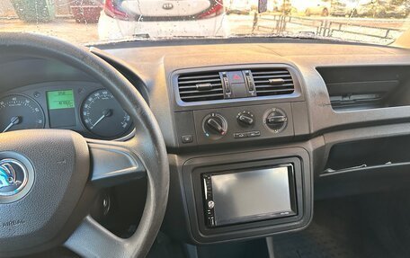 Skoda Fabia II, 2013 год, 400 000 рублей, 5 фотография