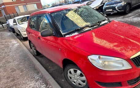 Skoda Fabia II, 2013 год, 400 000 рублей, 2 фотография