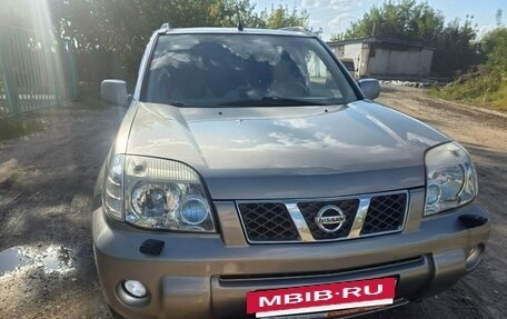 Nissan X-Trail, 2005 год, 600 000 рублей, 5 фотография