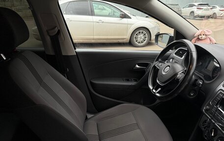 Volkswagen Polo VI (EU Market), 2016 год, 950 000 рублей, 9 фотография