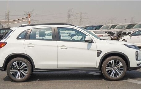 Mitsubishi ASX I рестайлинг, 2025 год, 2 700 000 рублей, 2 фотография