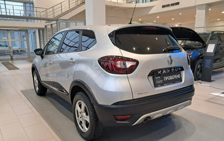 Renault Kaptur I рестайлинг, 2018 год, 1 616 000 рублей, 8 фотография