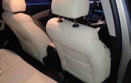 Chevrolet Cruze II, 2011 год, 1 000 000 рублей, 3 фотография